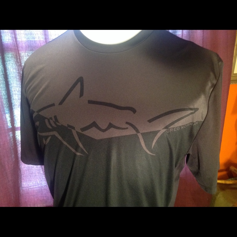 Greg Norman shark t-shirt black size medium - Picture 3 of 4